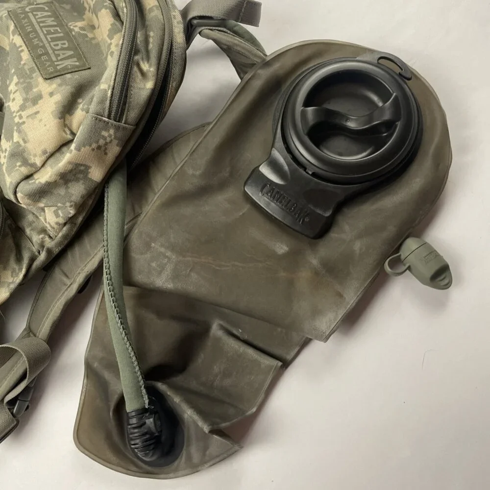 Camelbak Maximum Gear Digital Camo Hydration Backpack With Bladder Hiking Bag